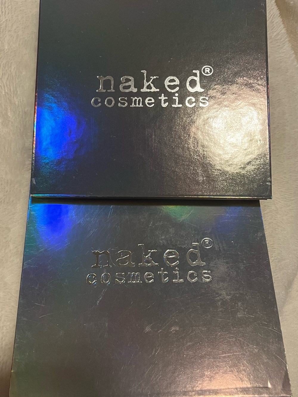naked cosmetics Holographic Eyeshadow Palette - Silver with Blue & Green Sheen